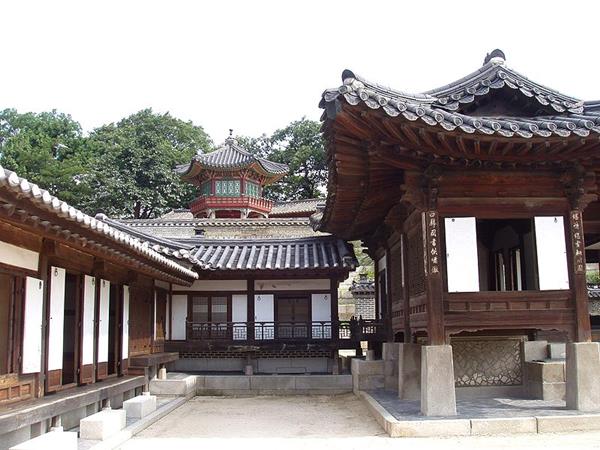 창덕궁 낙선재 뒤뜰