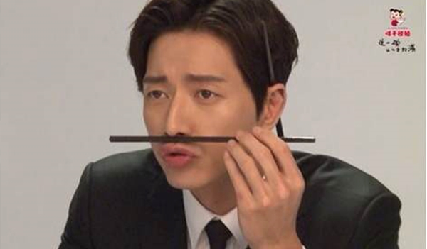닥터이방인 의사 역의 박해진 CF현장