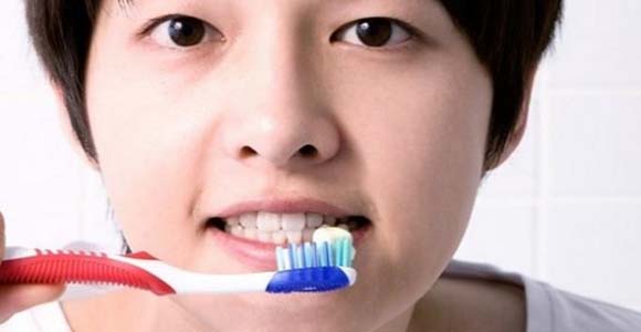 남자양치질