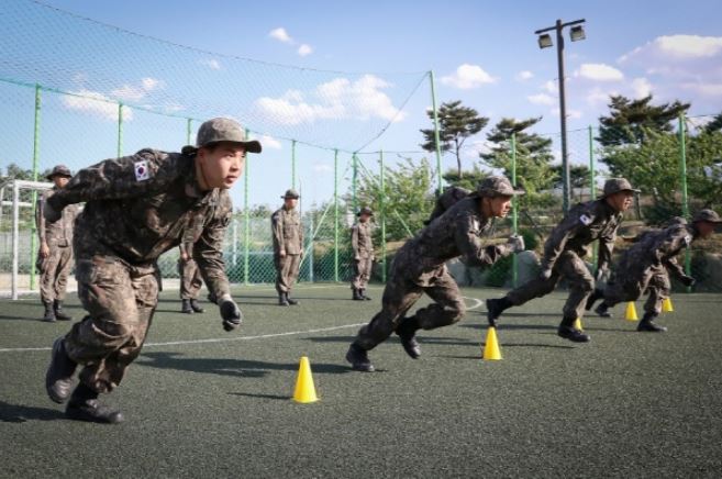군인 7