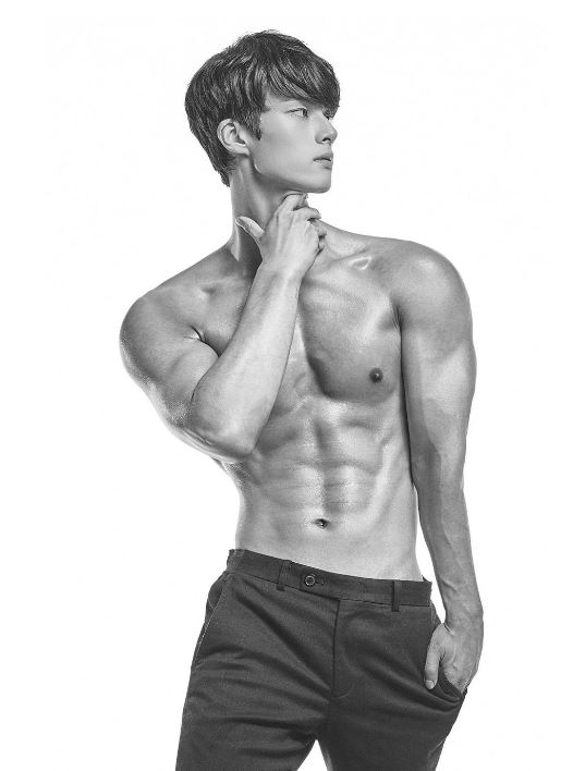 노잼봇 2