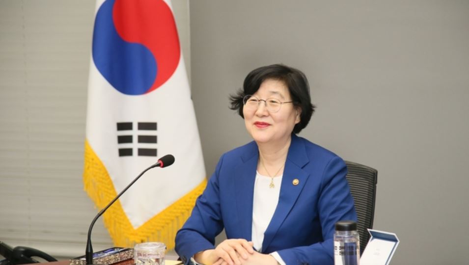여성가족부 장관