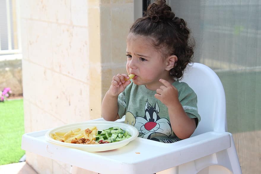 child-kids-children-food-eating-healthy-little-child-eating-baby