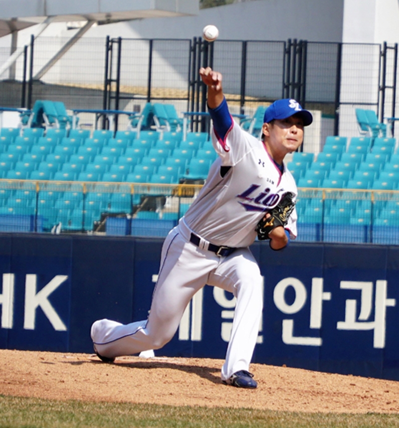 윤성환 투구