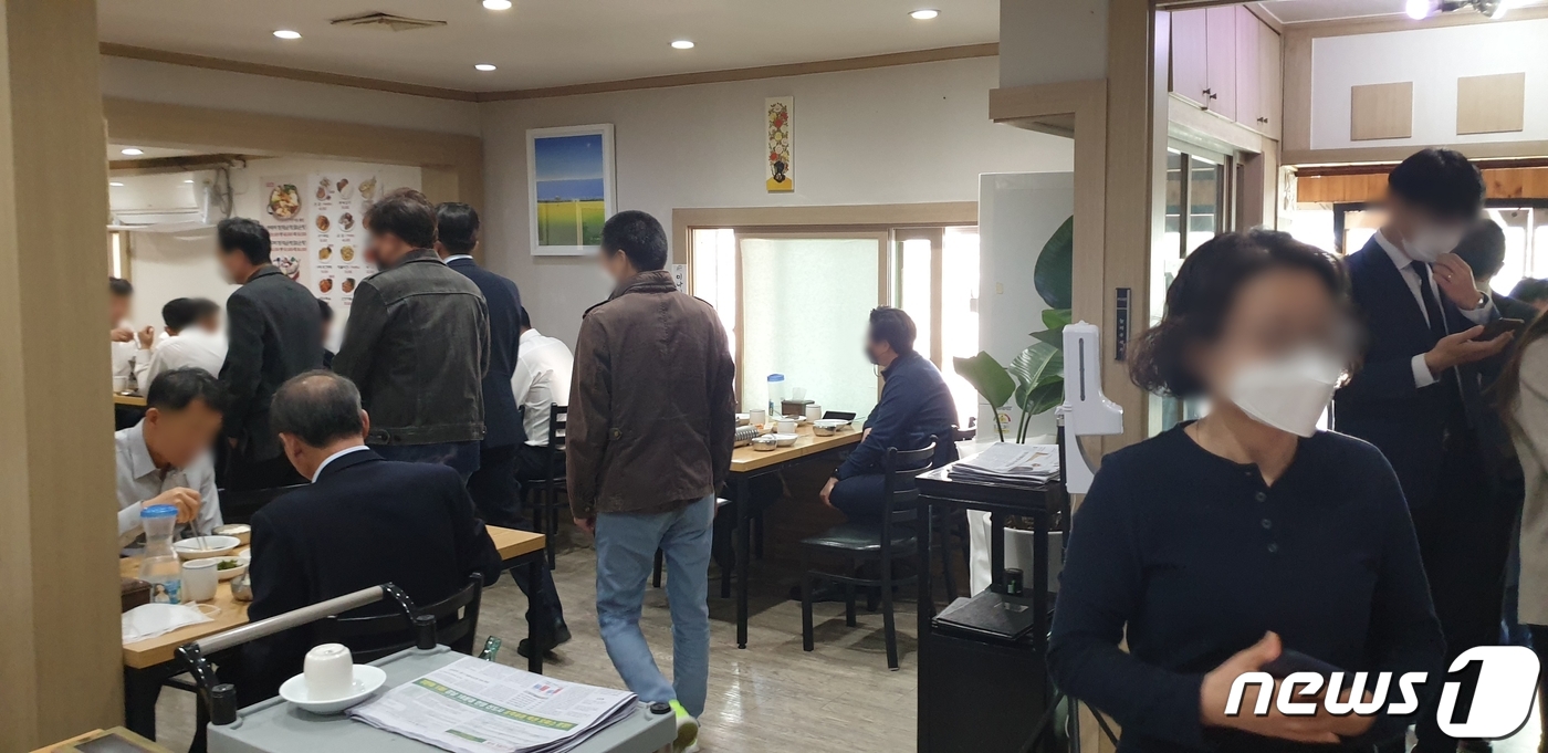 선거엔안먹혔는데…오세훈당선되자생태탕집바글바글 (1)
