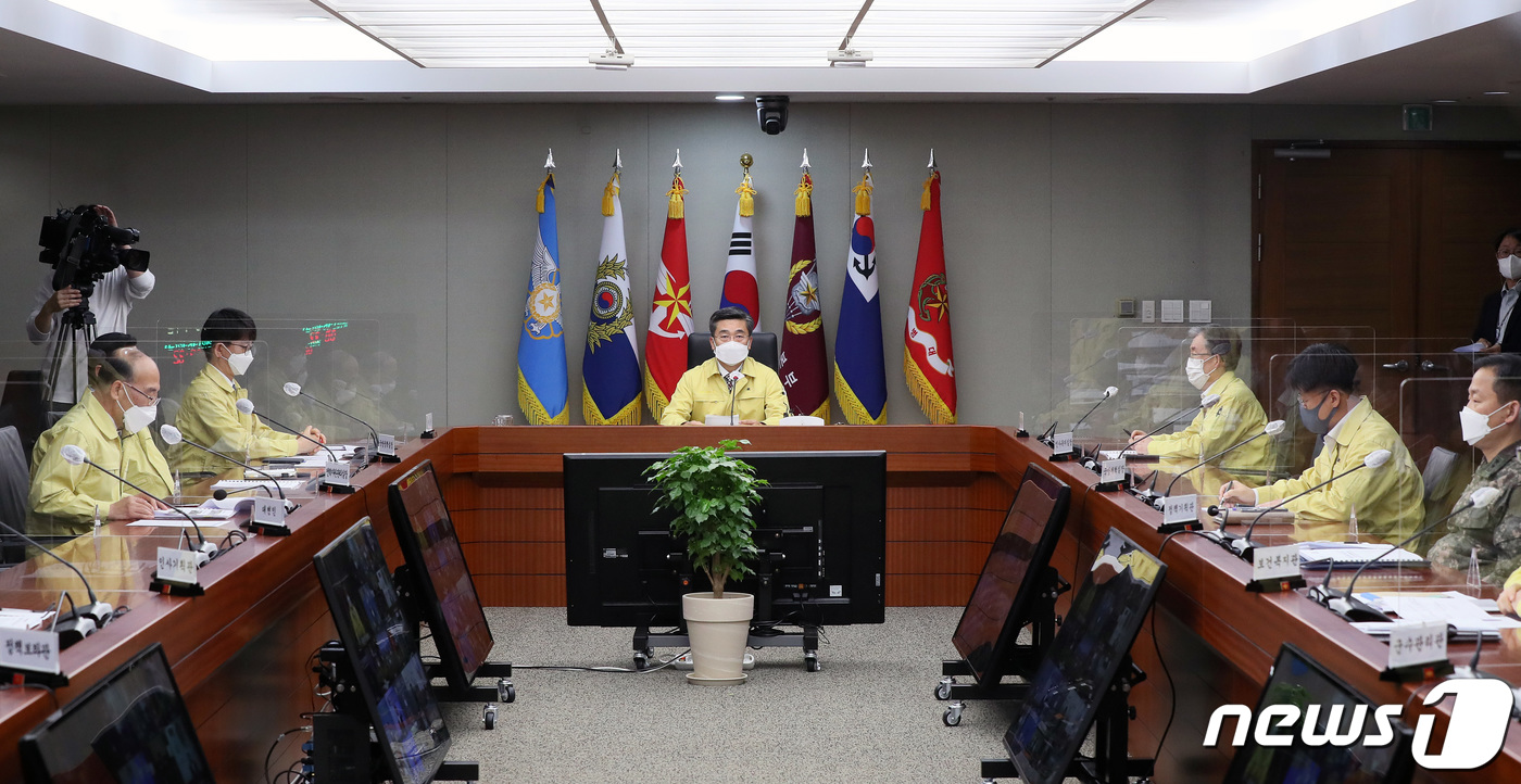 달라지는軍급식…고기늘리고격리장병엔PX도우미까지 (1)