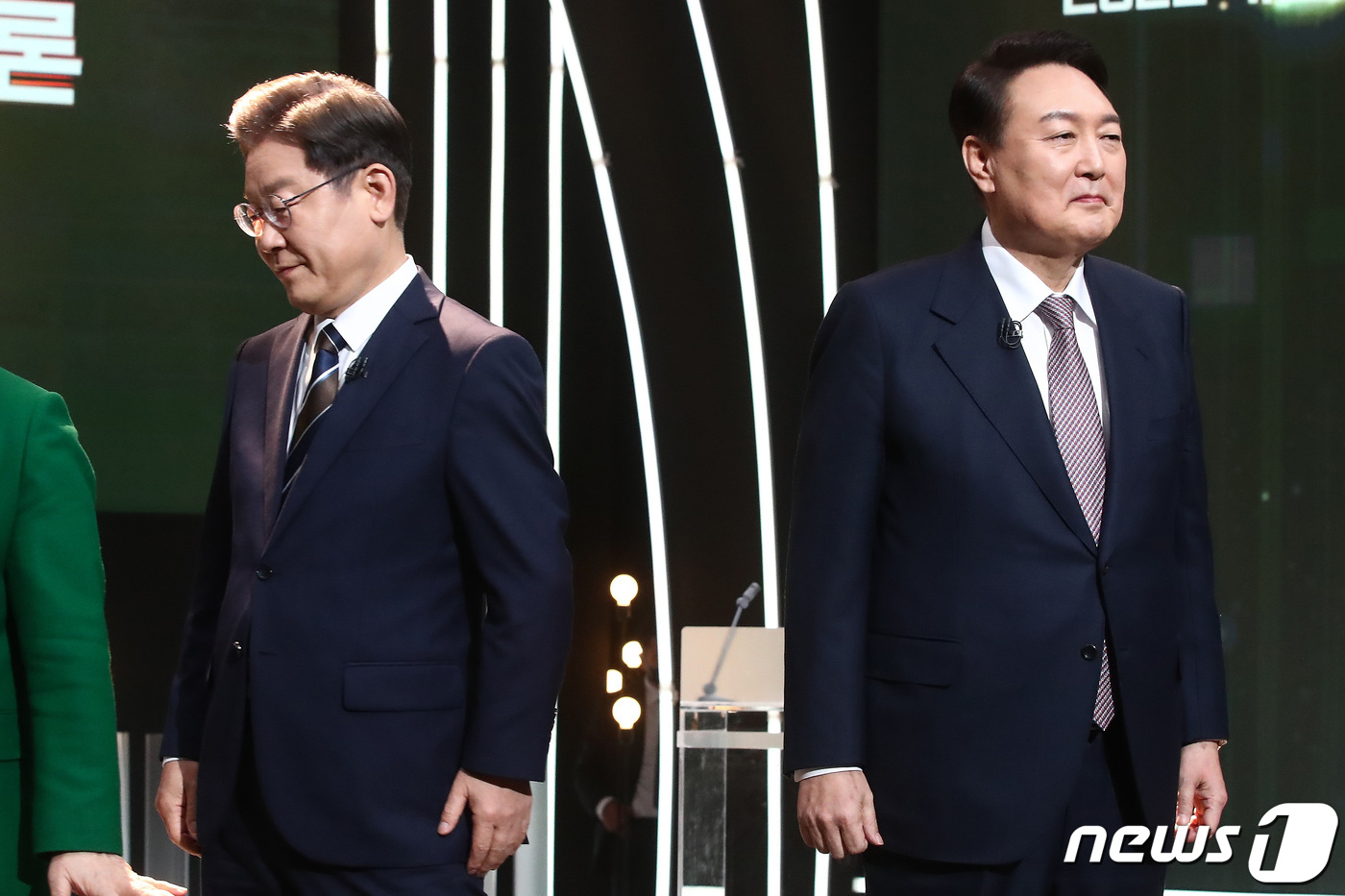 李·尹첫토론은탐색전…2차전서김건희·김혜경등판하나