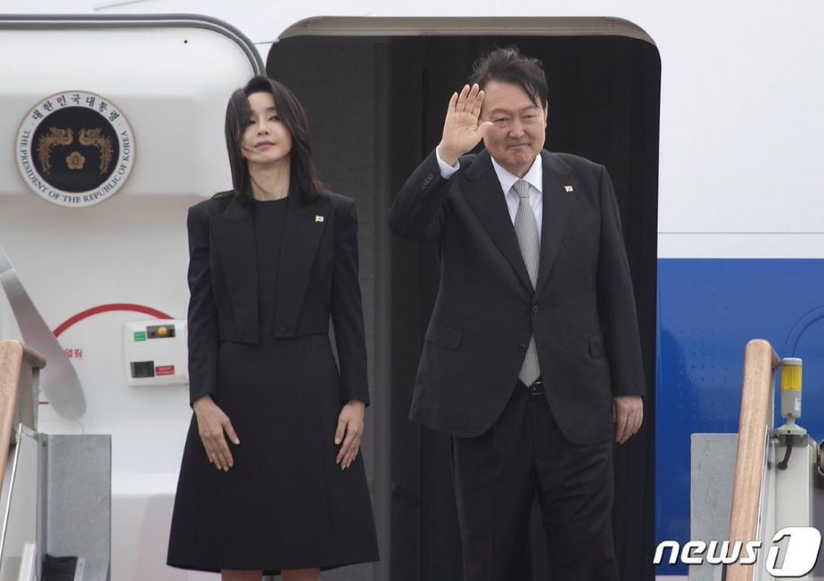 윤대통령 조문 비난2