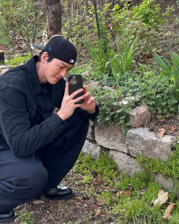 김우빈 인스타그램 이미지