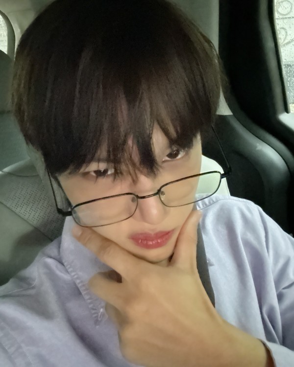 EXO 공식 인스타그램 이미지