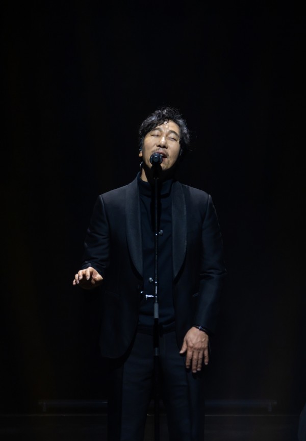 이문세, 7년 만의 북미 무대 환호로 채우다 이미지
