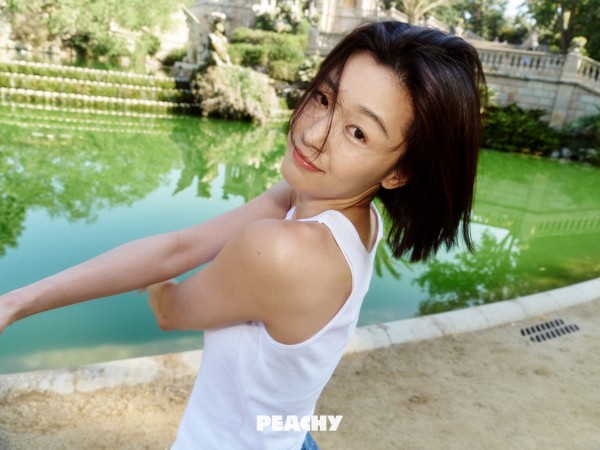 전지현 PEACHY 설립, 배우 인생의 새로운 출발 이미지